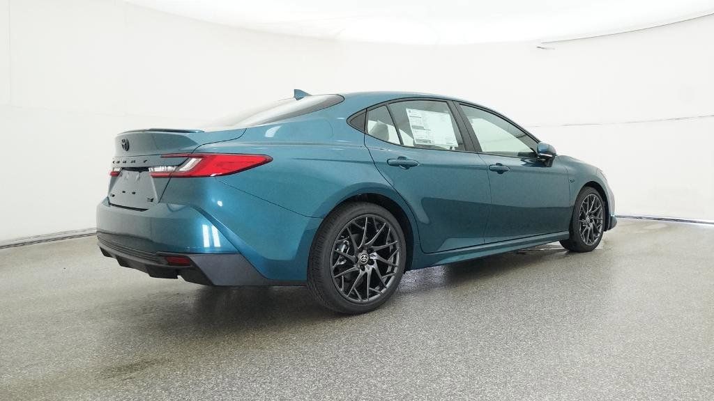 Thumbnail: 2025 Toyota Camry - 22
