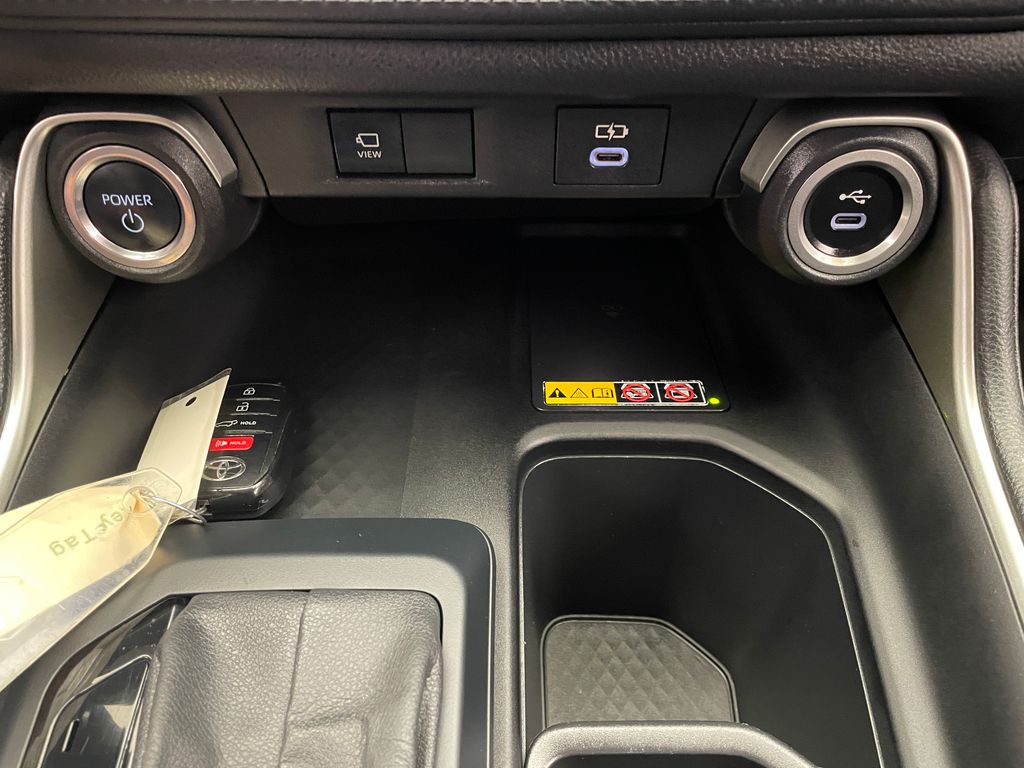 2024 Toyota Grand Highlander Limited 28