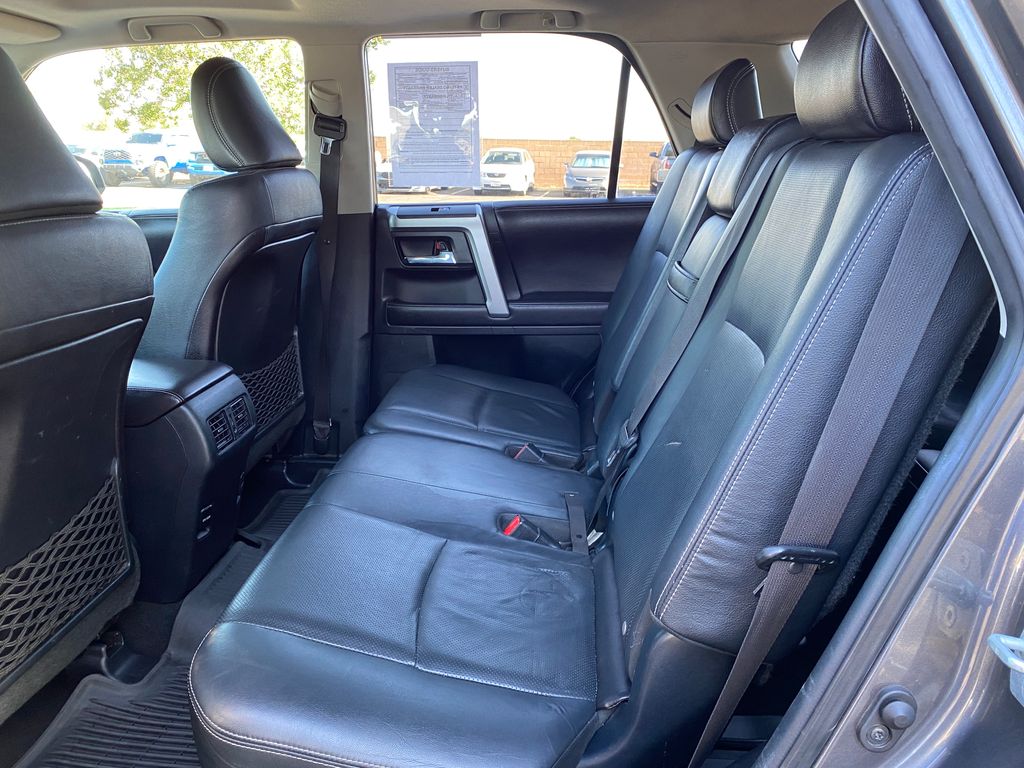 2016 Toyota 4Runner Limited 28