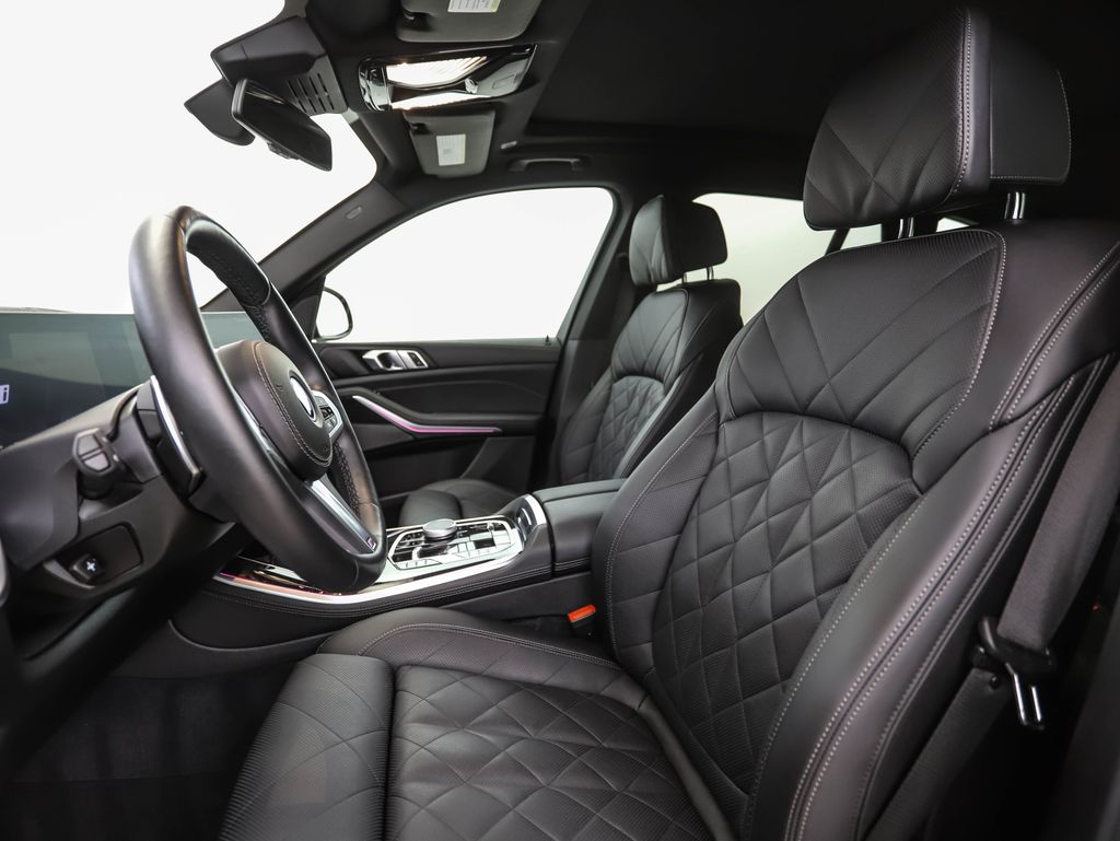 Thumbnail: 2024 BMW X5 - 11