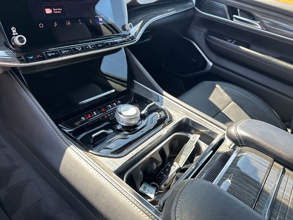 Used Car 2022 Jeep Wagoneer  Series Iii For Sale Under $50,000 In Austin, Texas