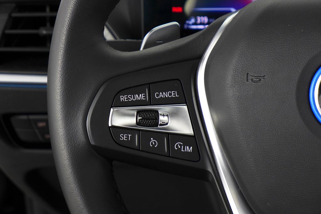 Thumbnail: 2023 BMW 3 Series - 29