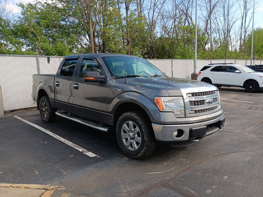 View vehicle photo 4