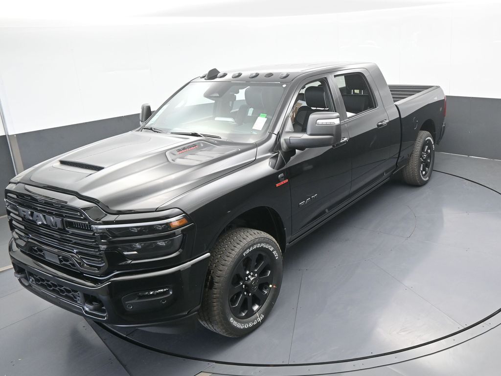 New 2026 Diamond Black Crystal Pearlcoat Ram Laramie image 46