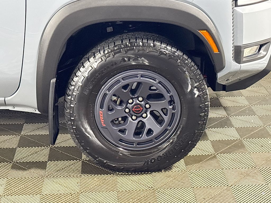 2025 Nissan Frontier PRO-4X