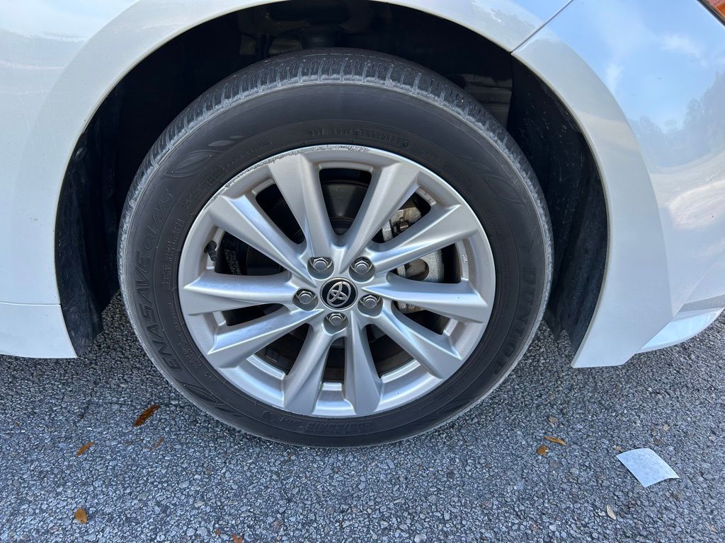 Thumbnail: 2024 Toyota Corolla - 9