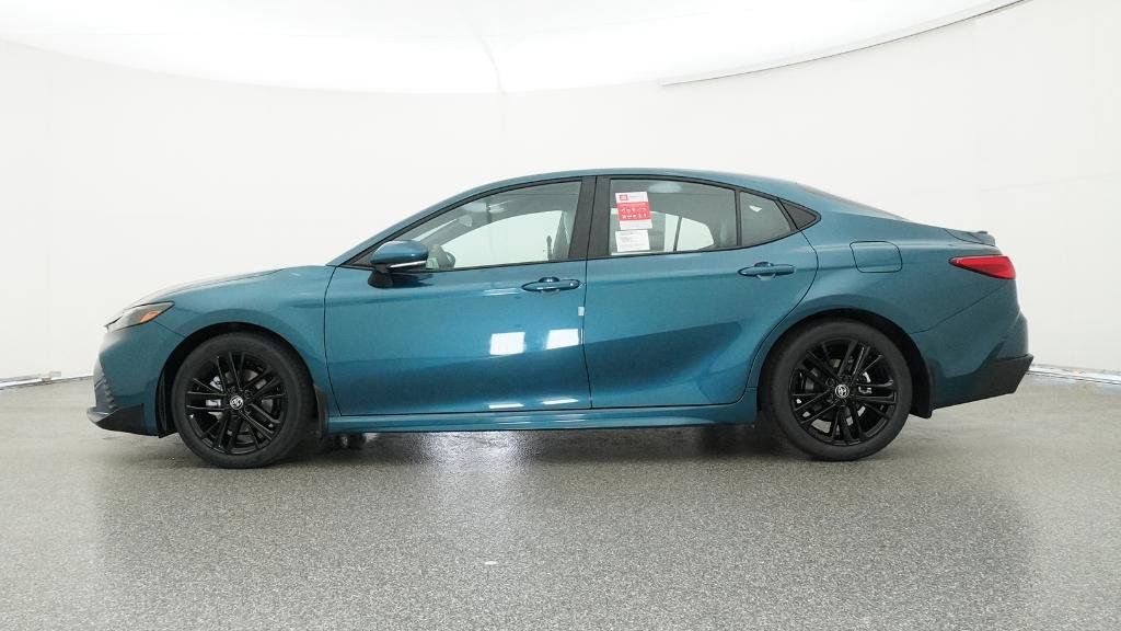 2025 Toyota Camry SE 7