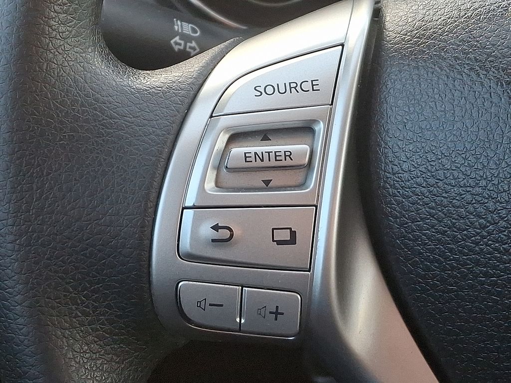 Thumbnail: 2016 Nissan Rogue - 21