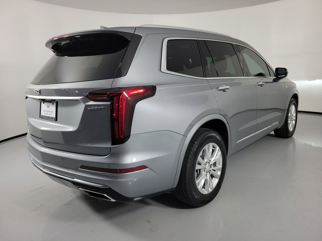 2024 Cadillac XT6 Luxury - 3
