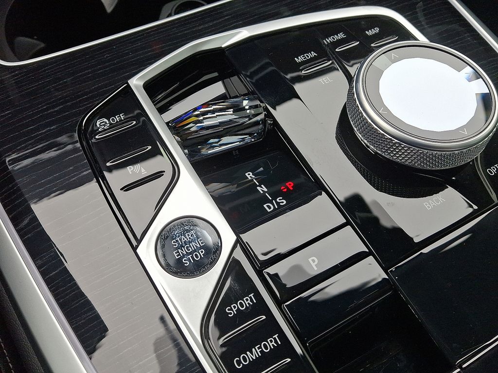 Thumbnail: 2025 BMW X5 - 16