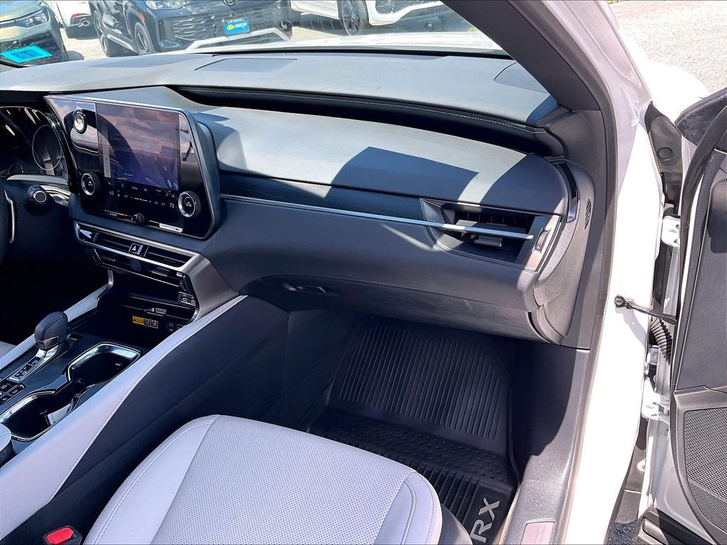 2024 Lexus RX — photo 12