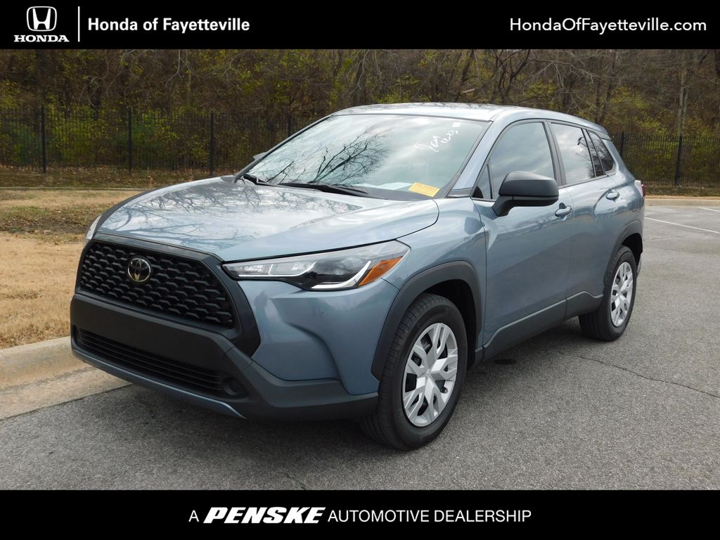 2022 Toyota Corolla Cross L -
                Fayetteville, AR