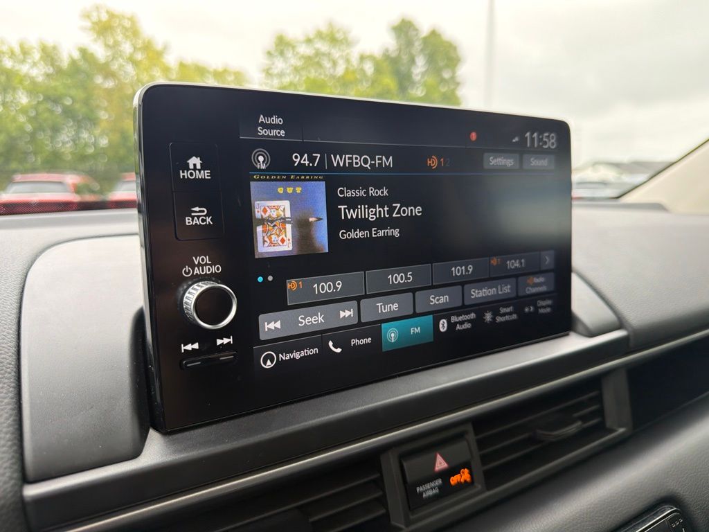 Thumbnail: 2025 Honda Pilot - 30