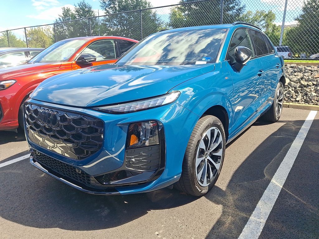 Thumbnail: 2026 Audi Q3 - 1