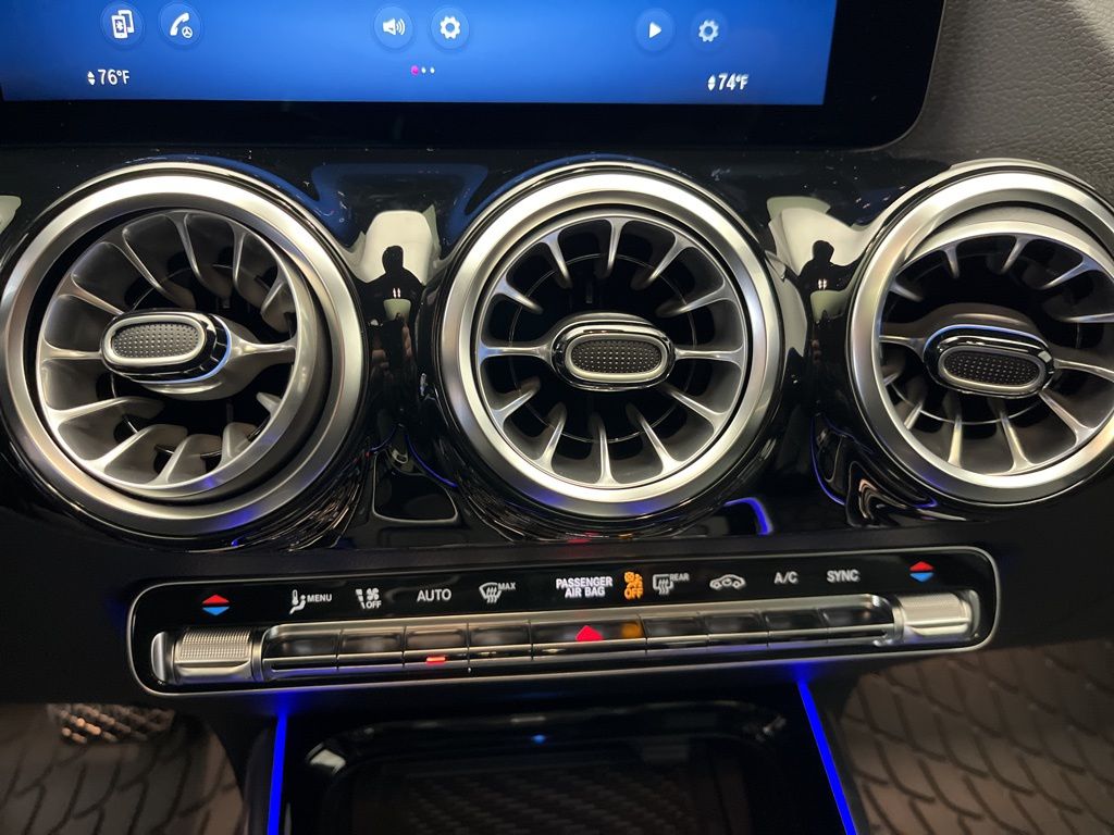 Thumbnail: 2026 Mercedes-Benz GLA - 20