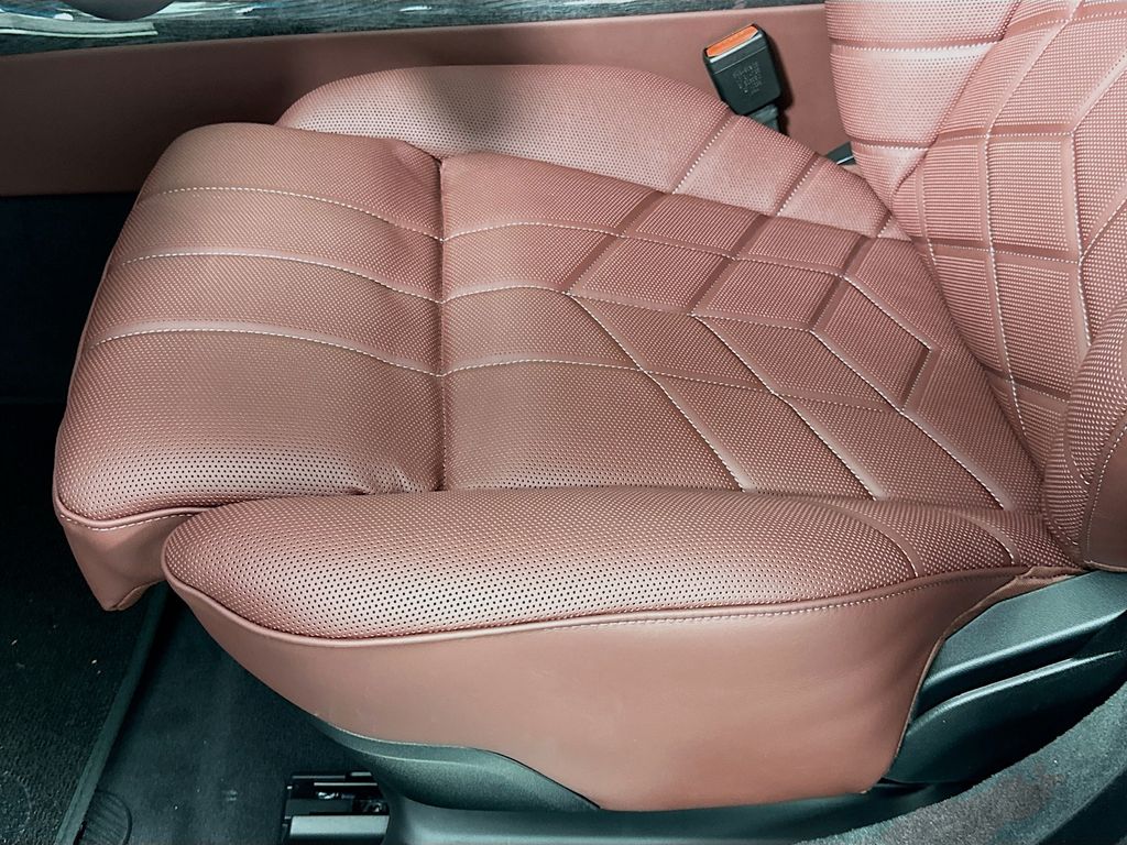 Thumbnail: 2026 BMW 7 Series - 21