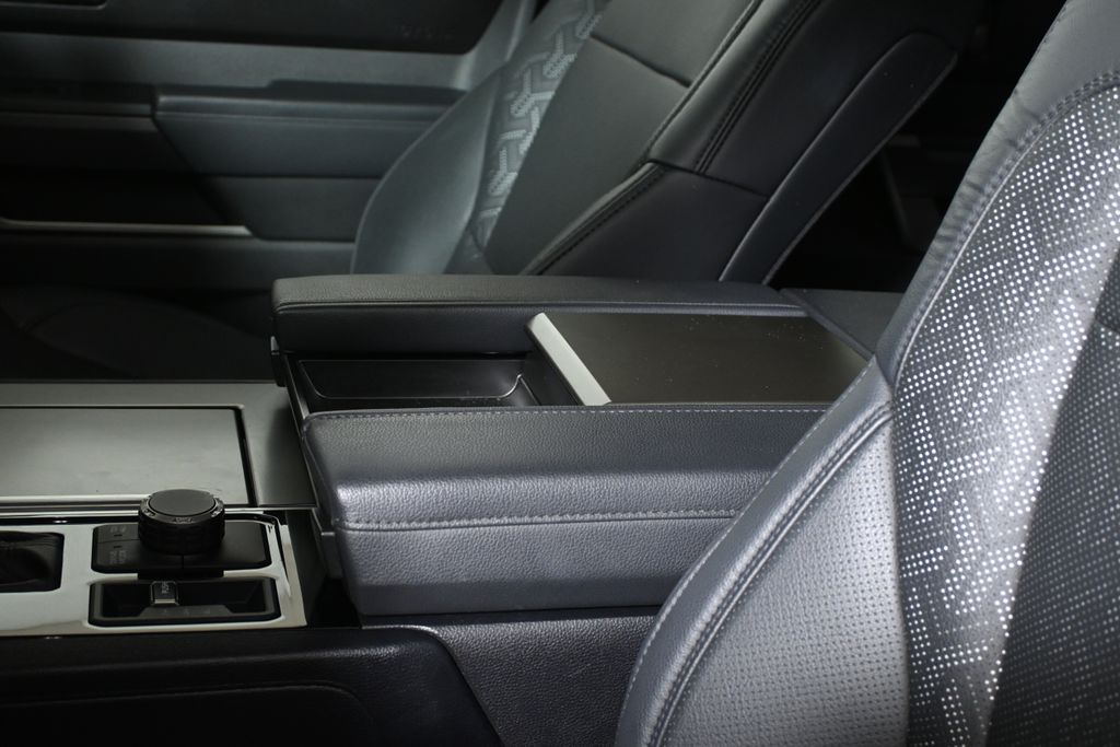 Thumbnail: 2025 Toyota Sequoia - 28