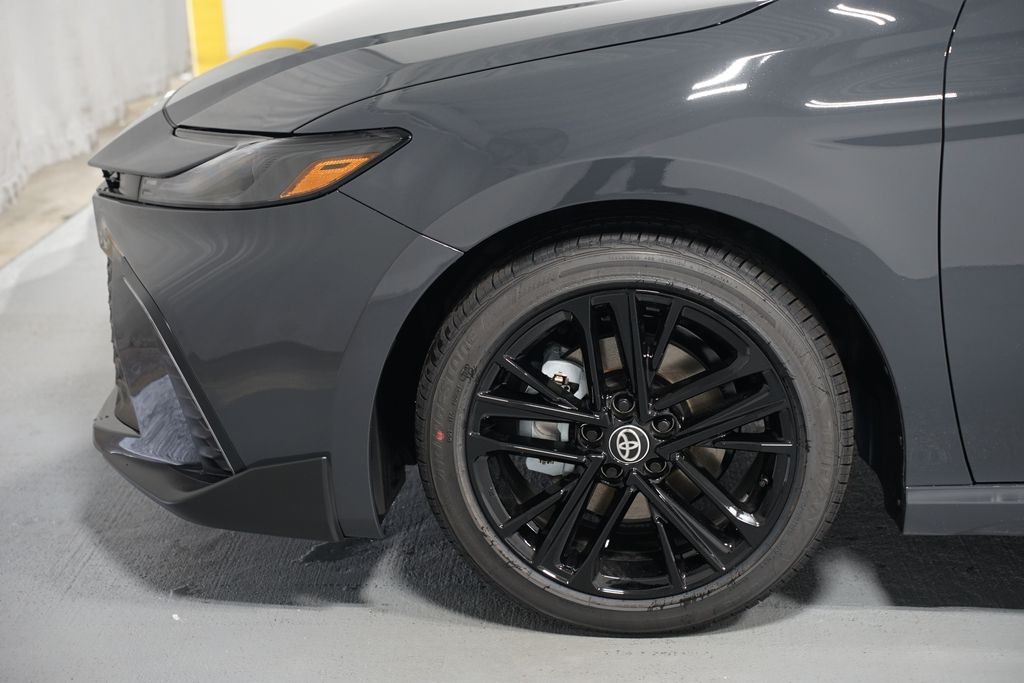 Thumbnail: 2025 Toyota Camry - 5