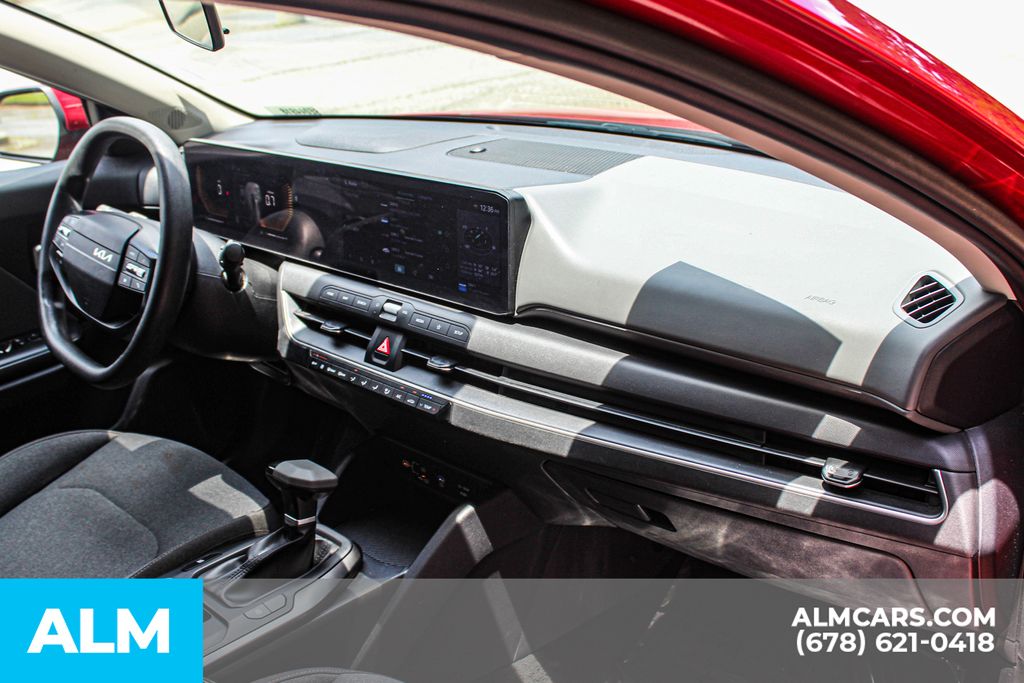 Used 2025 Red Kia LXS image 21