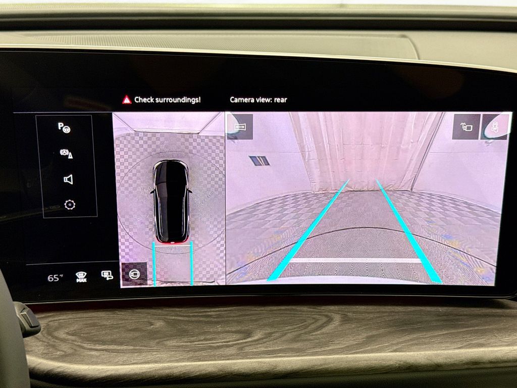 Thumbnail: 2025 Audi Q5 - 16