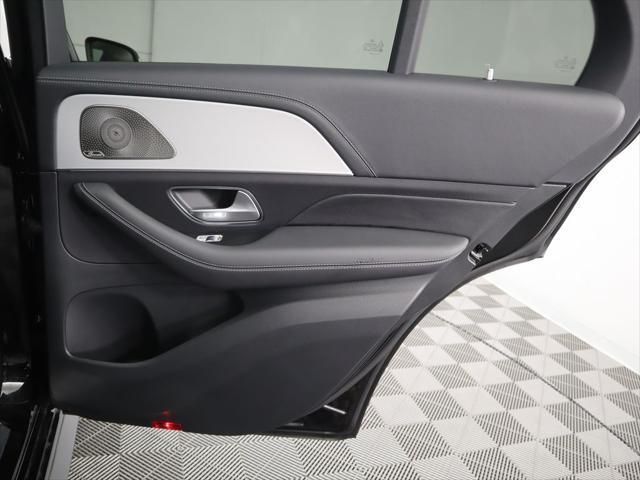 Thumbnail: 2025 Mercedes-Benz GLE - 29