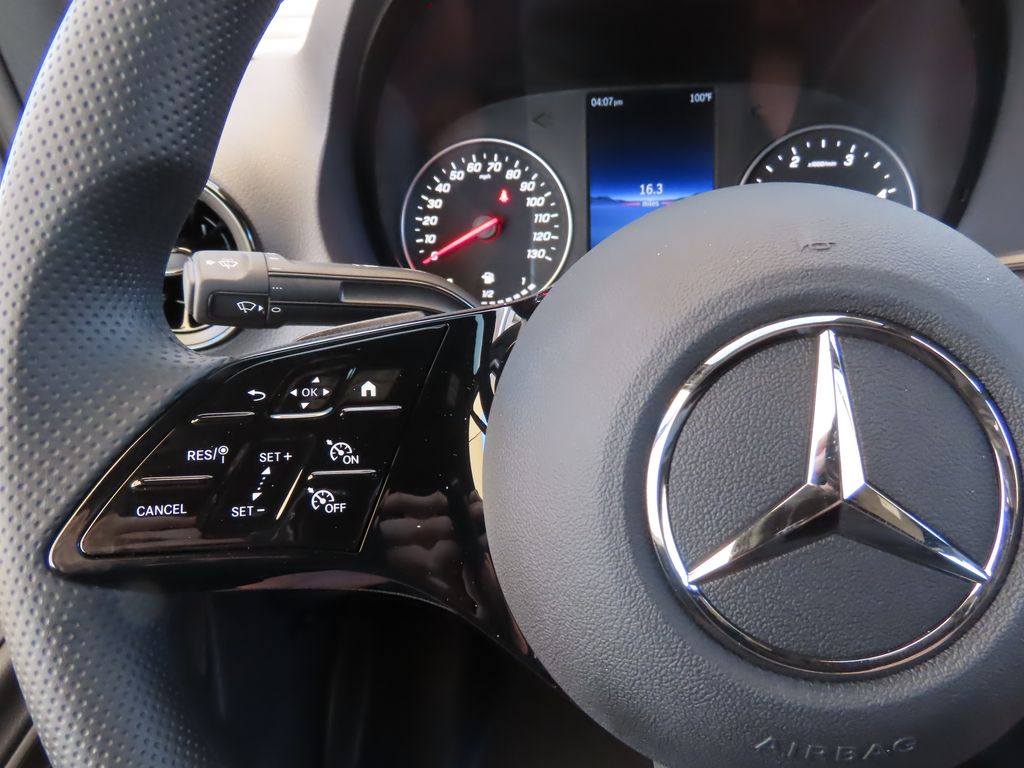 Thumbnail: 2025 Mercedes-Benz Sprinter - 11