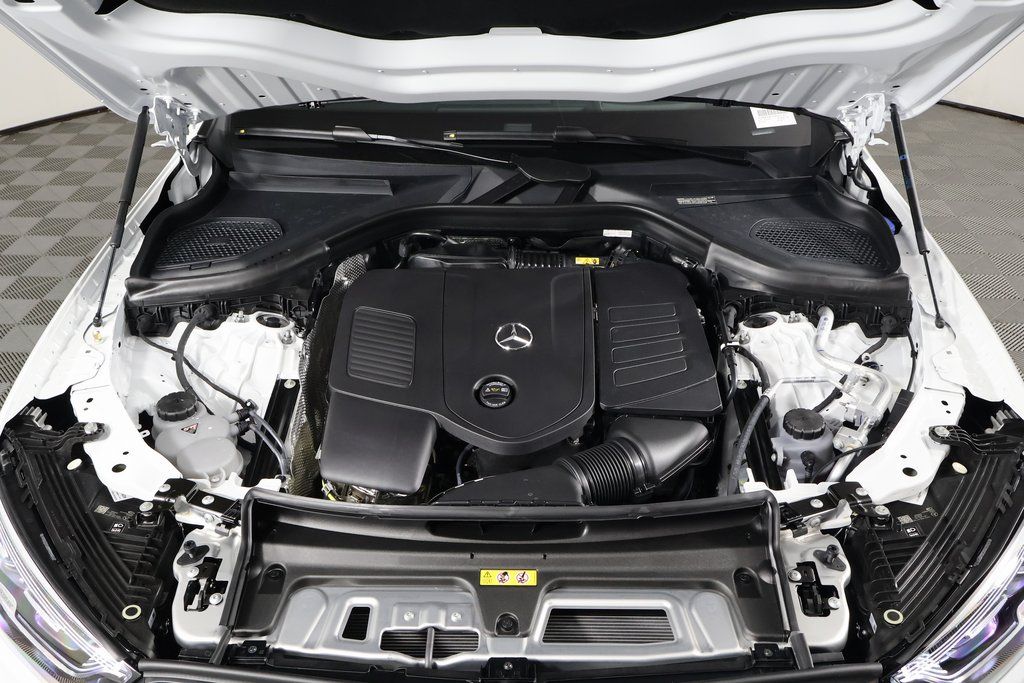 Thumbnail: 2026 Mercedes-Benz GLC - 9