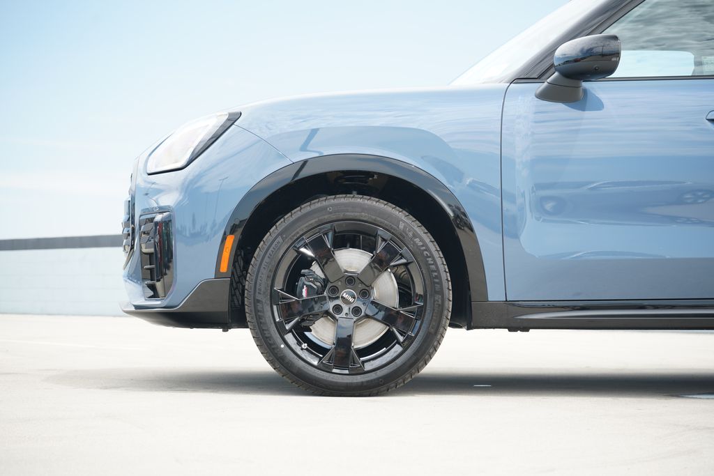 Thumbnail: 2027 MINI Cooper Countryman - 2