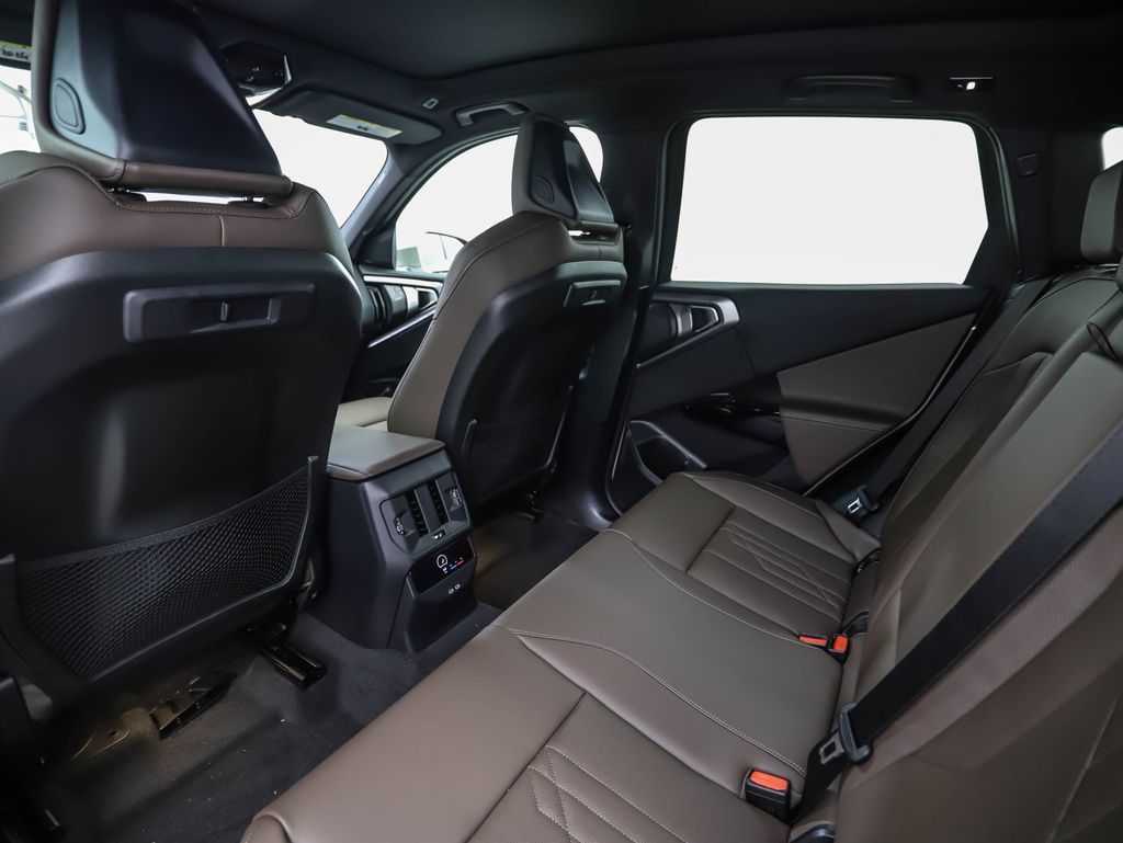 Thumbnail: 2026 BMW X3 - 21