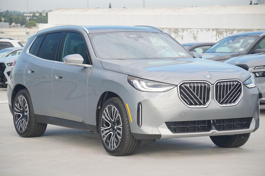 Thumbnail: 2026 BMW X3 - 3
