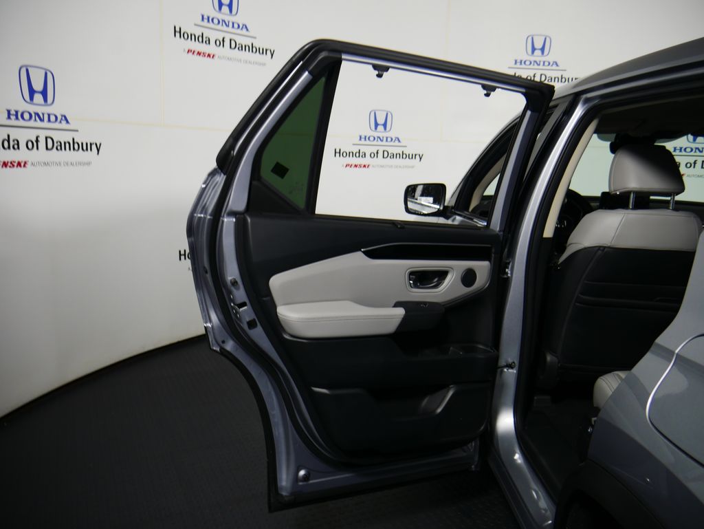 Thumbnail: 2026 Honda Pilot - 12