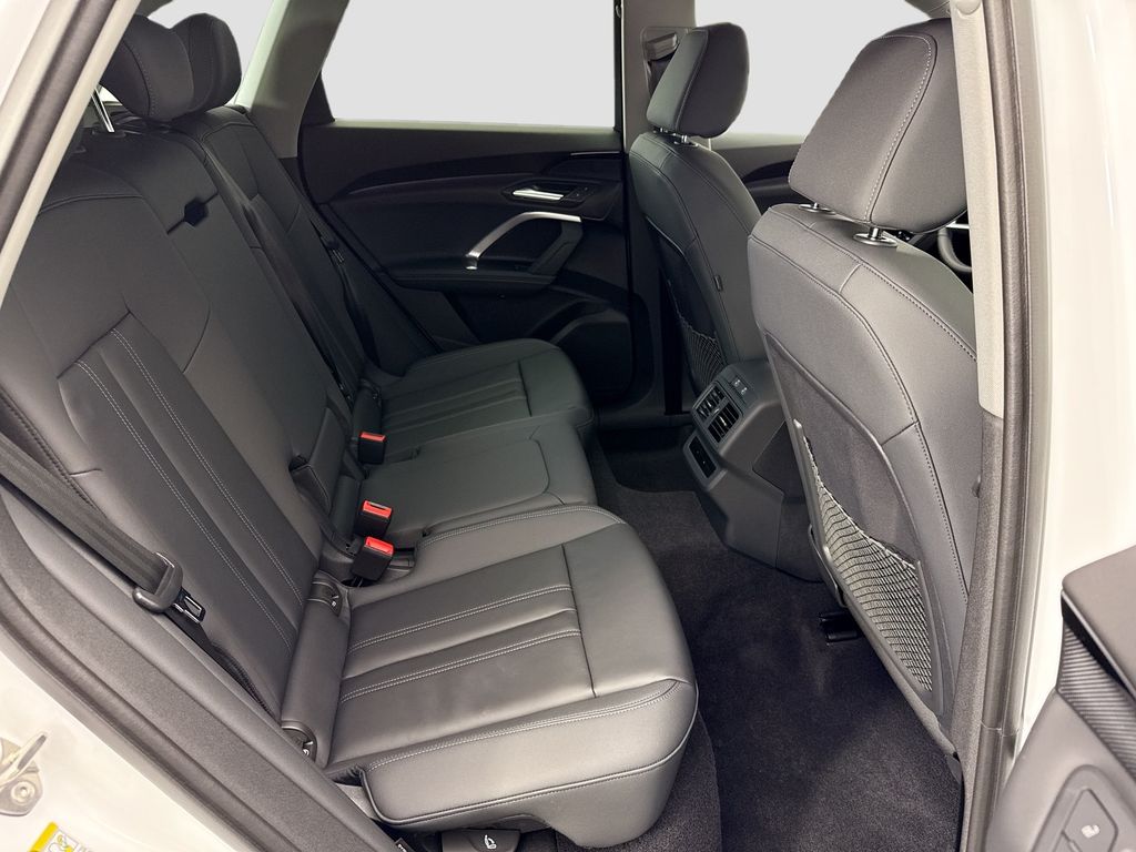 Thumbnail: 2025 Audi Q5 - 21