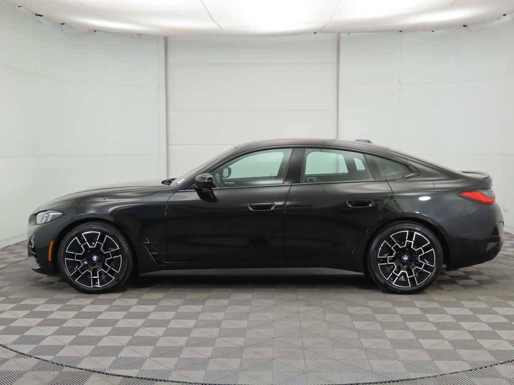 Thumbnail: 2025 BMW 4 Series - 8