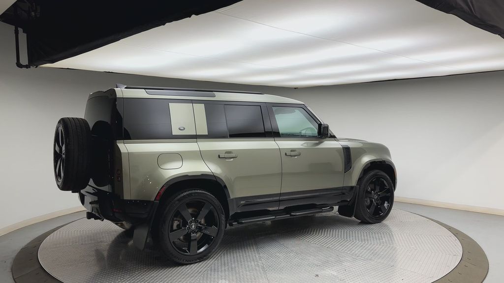 Thumbnail: 2024 Land Rover Defender - 2