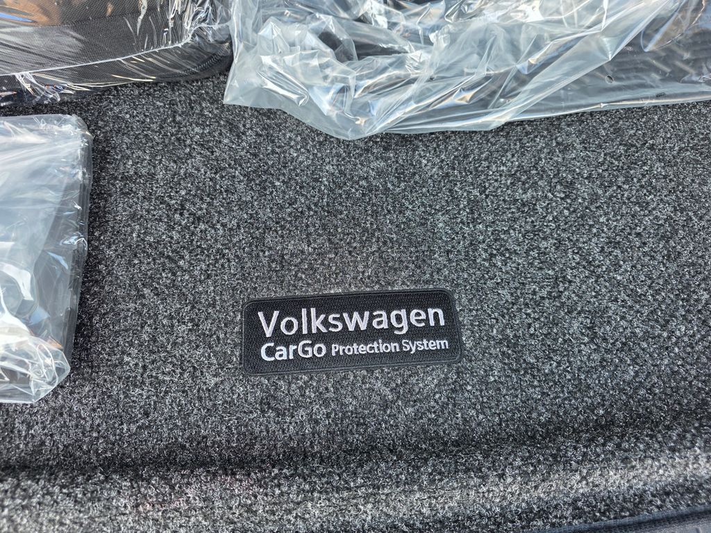 2026 Volkswagen Tiguan 2.0T SE Gray at Audi Porsche Sewickley