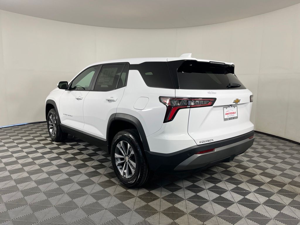 Thumbnail: 2027 Chevrolet Equinox - 3