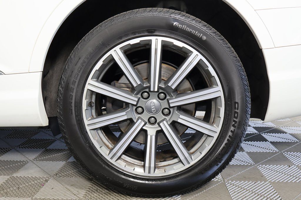 Thumbnail: 2017 Audi Q7 - 16