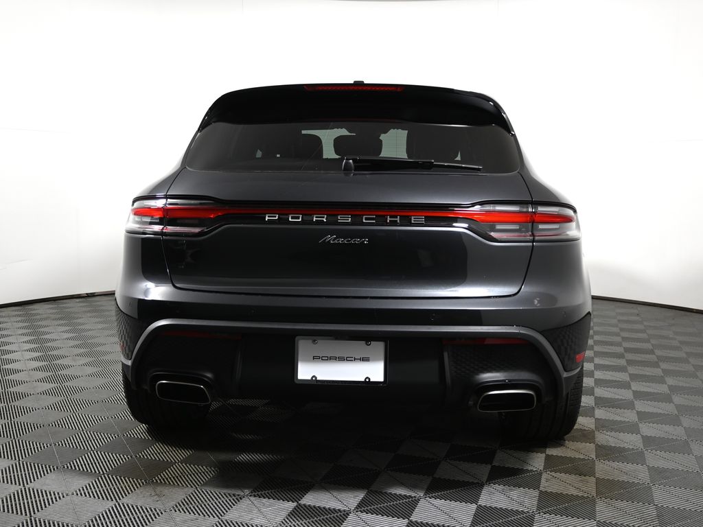 Thumbnail: 2026 Porsche Macan - 6