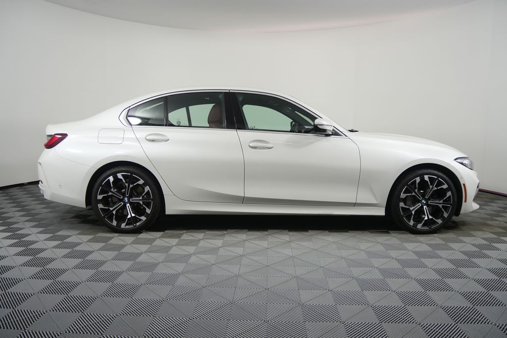 Thumbnail: 2025 BMW 3 Series - 2