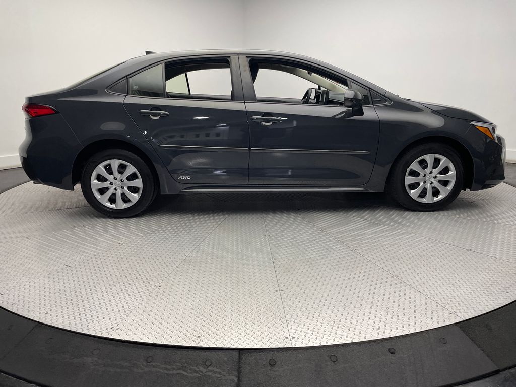 2023 Toyota Corolla LE 4