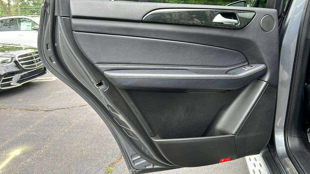 2019 Mercedes-Benz GLS 450 4MATIC 18
