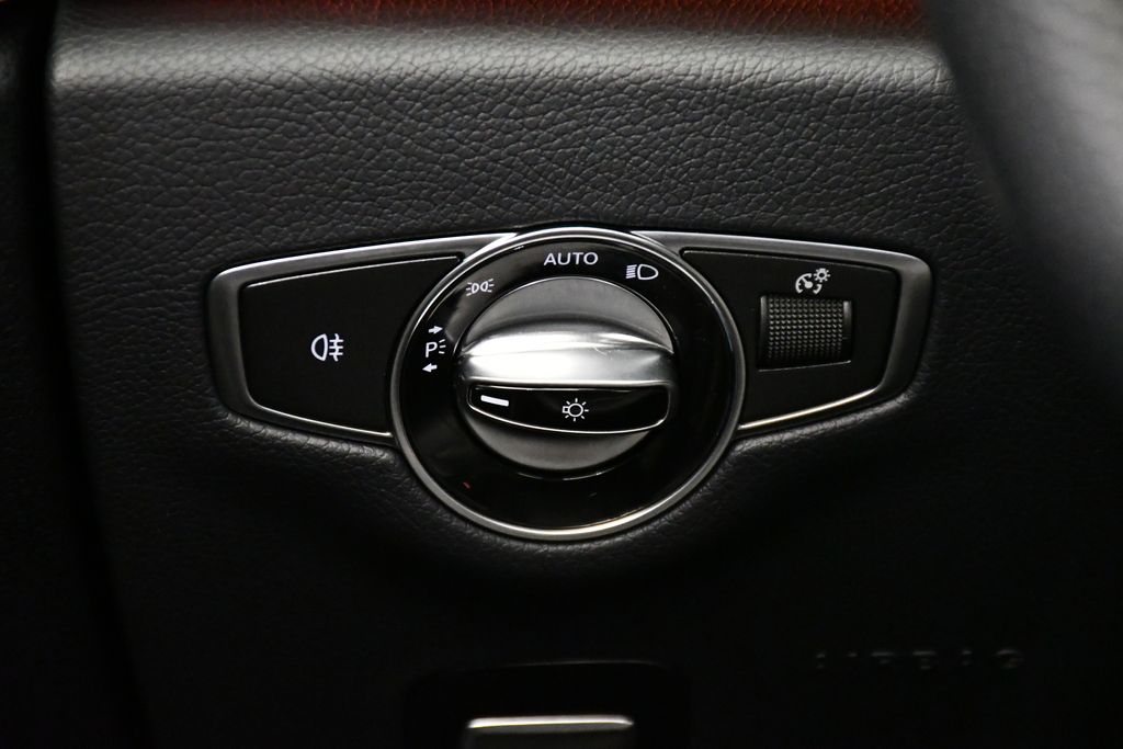 2023 Mercedes-Benz E-Class E 450 28