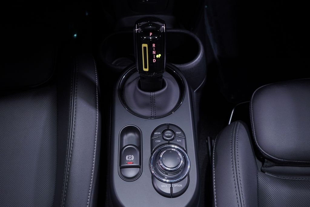 2024 MINI Cooper SE 14