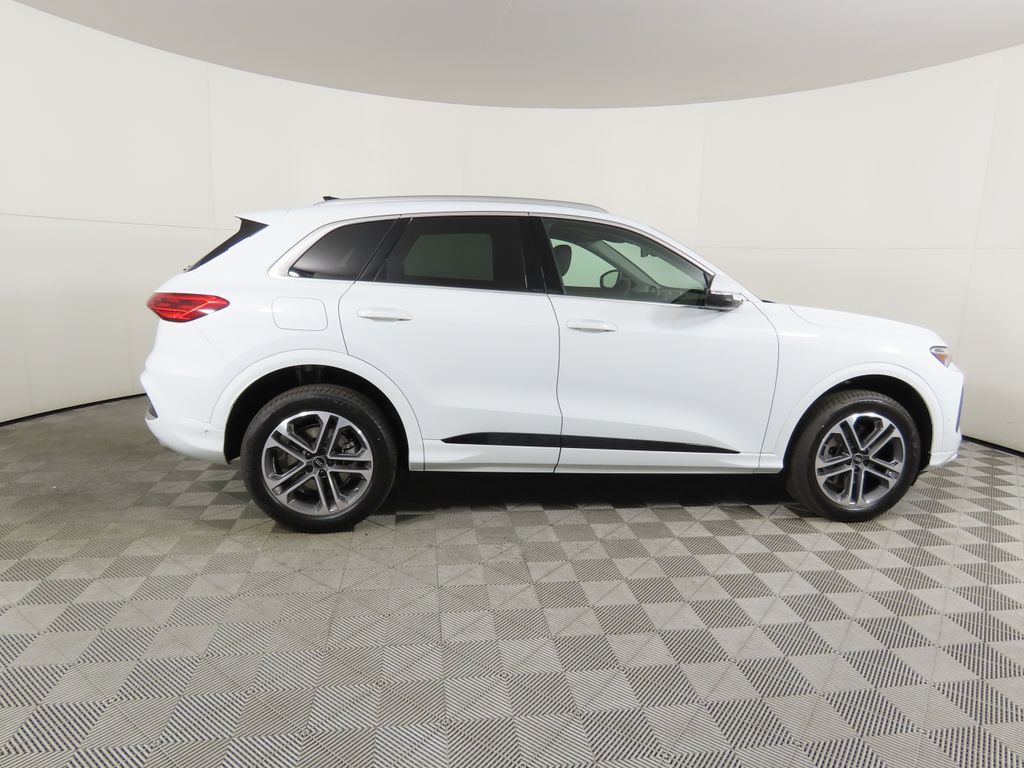 2025 Audi Q5 Premium 4