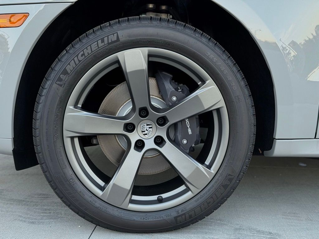 Used 2026  Porsche  image 14