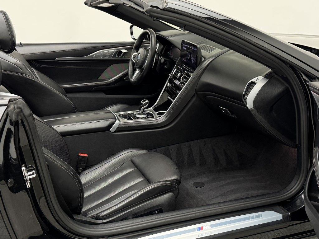 Thumbnail: 2023 BMW 8 Series - 19