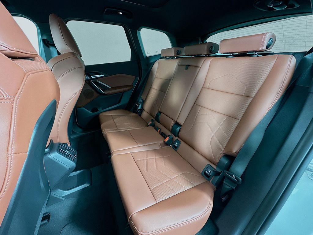 Thumbnail: 2026 BMW X1 - 17