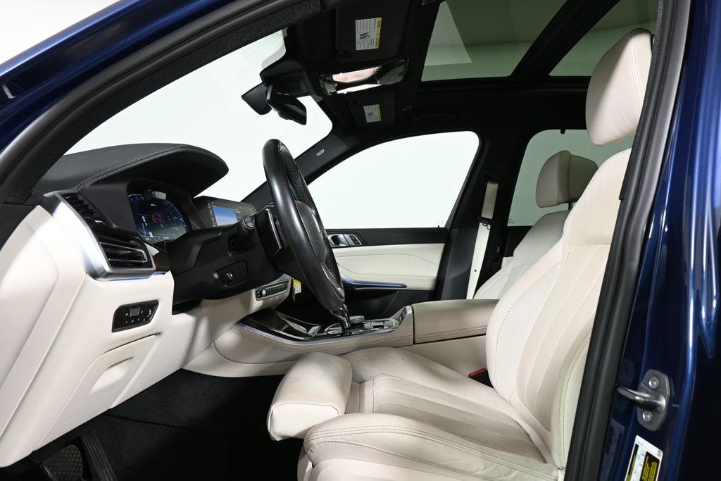 Thumbnail: 2022 BMW X5 - 3