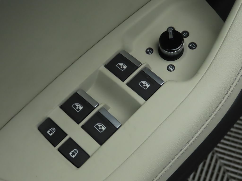 2025 Audi A6  25