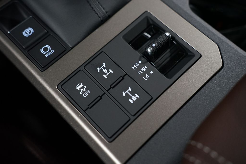 Thumbnail: 2025 Toyota Land Cruiser - 25